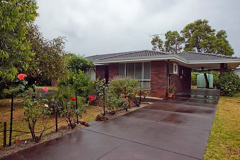 46 Lyons Street, Somerset, Somerset - Thumbnail 2