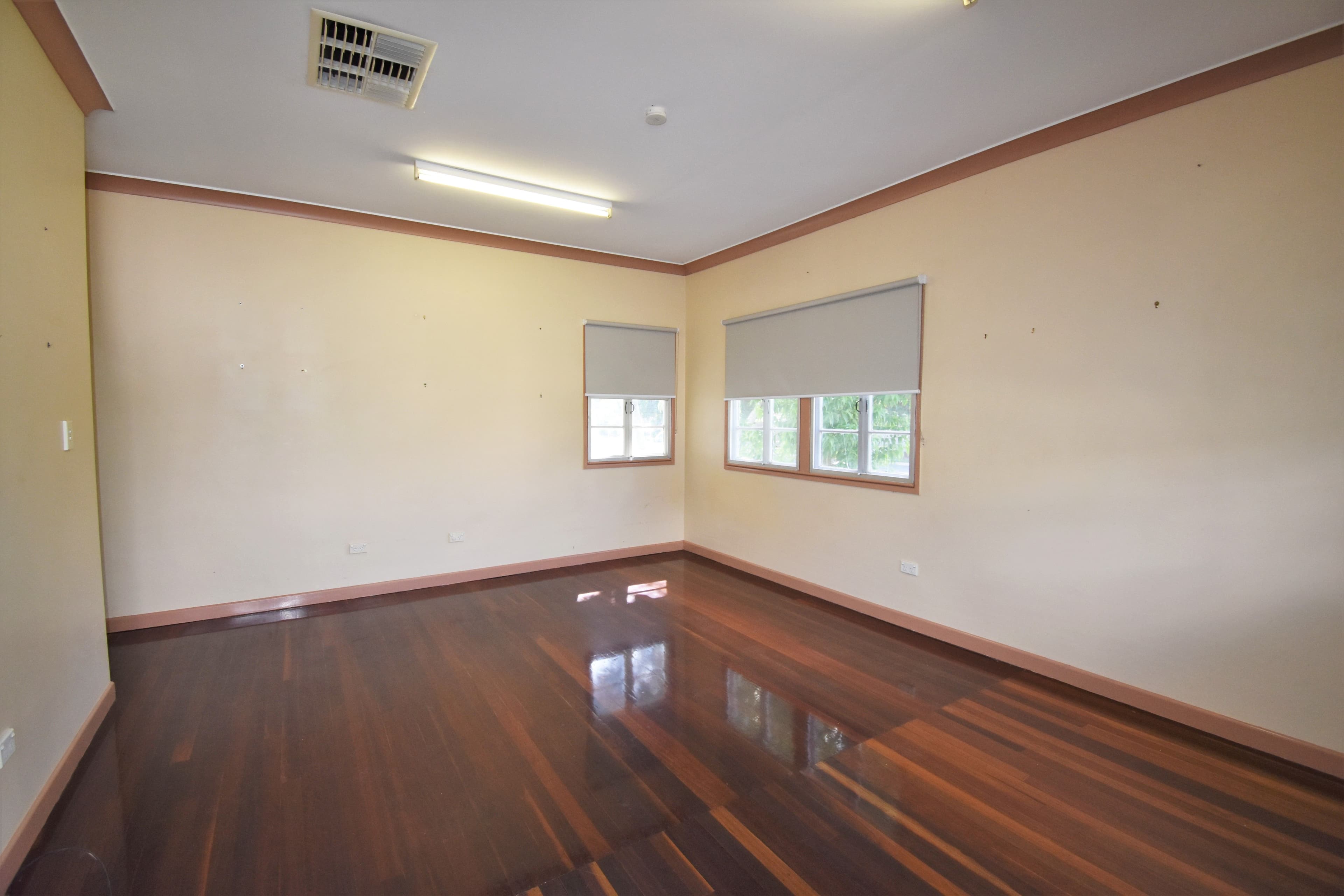 7 Heron Street, Longreach QLD 4730, Longreach - Thumbnail 4