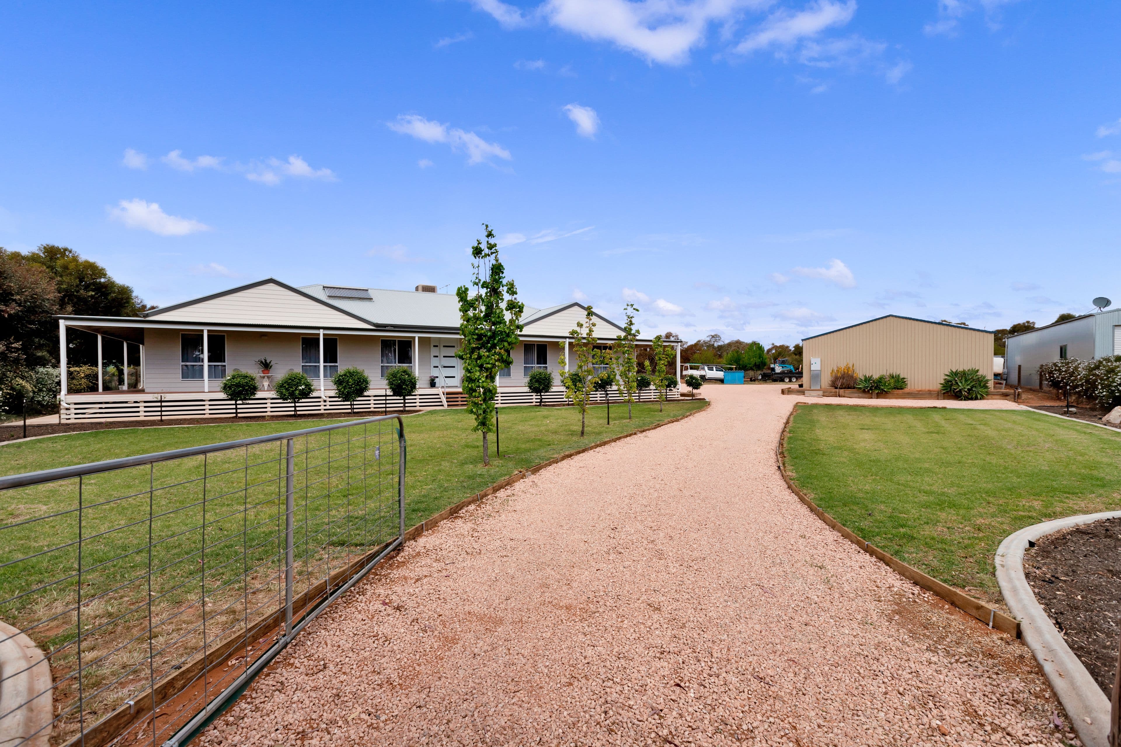 6 Bushland Rise, Koorlong VIC 3501, Koorlong - Thumbnail 3