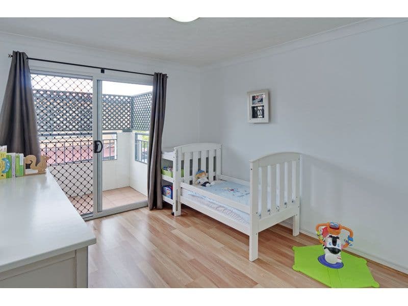 249 Shafston Avenue, KANGAROO POINT QLD 4169, Kangaroo Point - Thumbnail 2