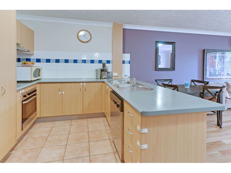 249 Shafston Avenue, KANGAROO POINT QLD 4169, Kangaroo Point - Thumbnail 6