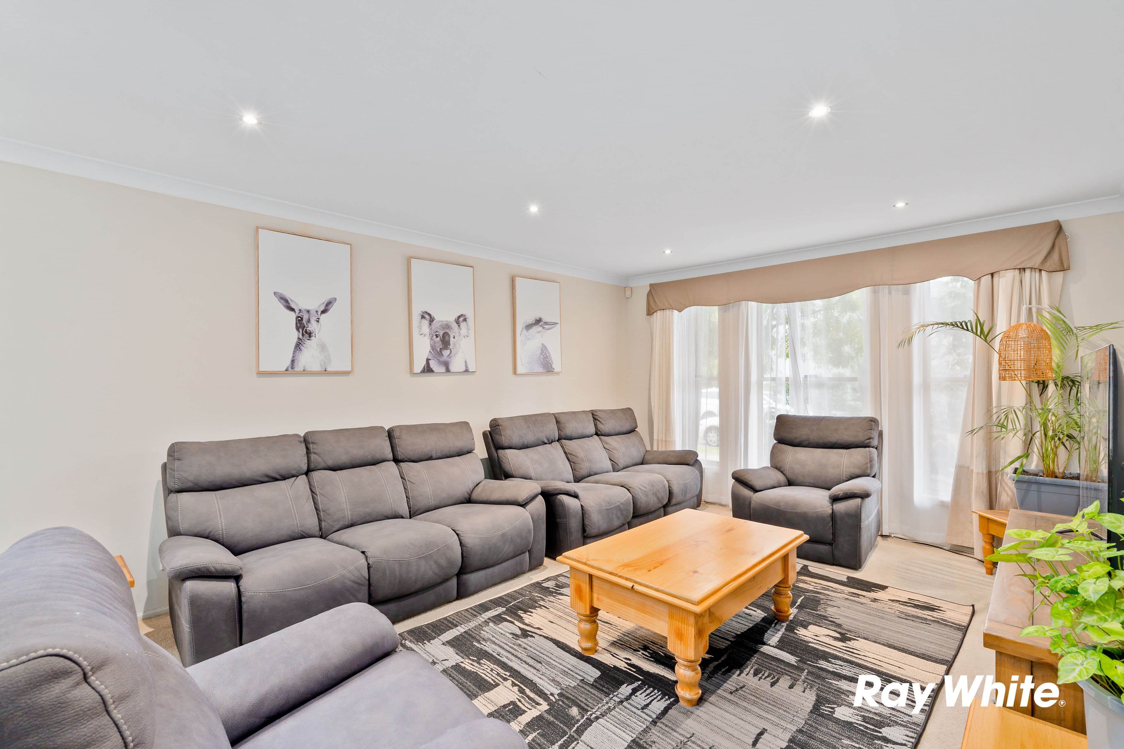 14 Roxburgh Crescent, Stanhope Gardens NSW 2768, Stanhope Gardens - Thumbnail 3