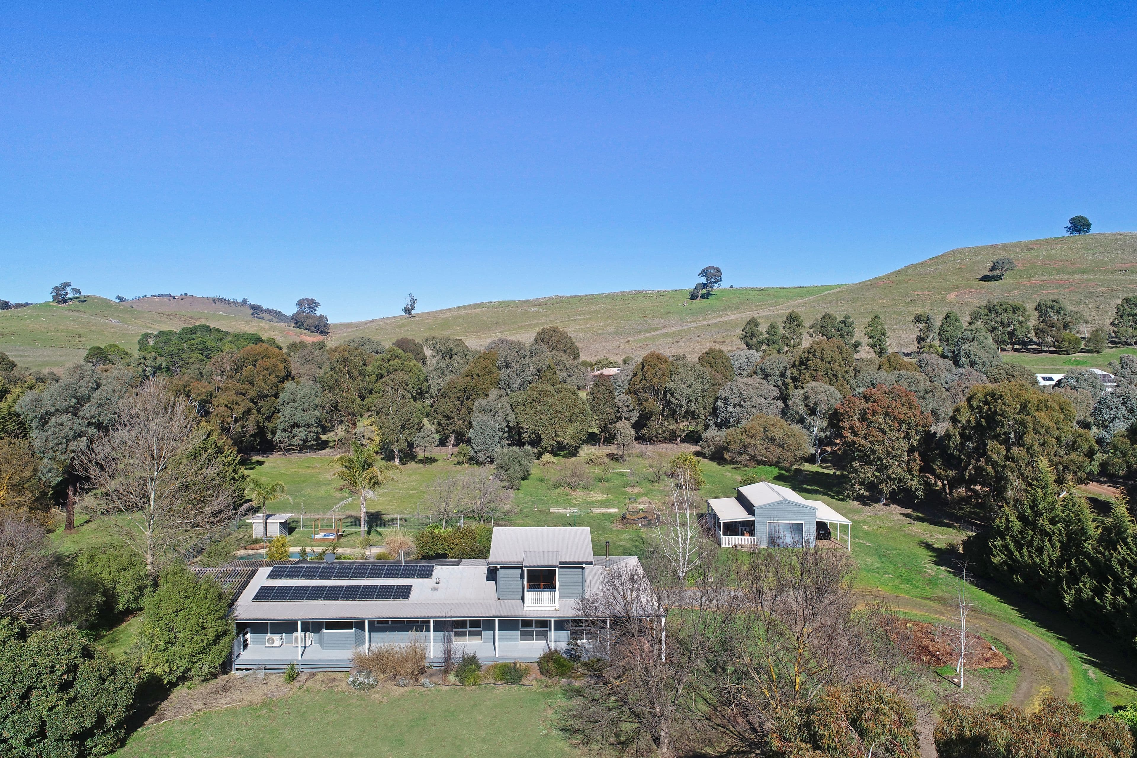 99 Stoneleigh Road, Mansfield VIC 3722, Mansfield - Thumbnail 3