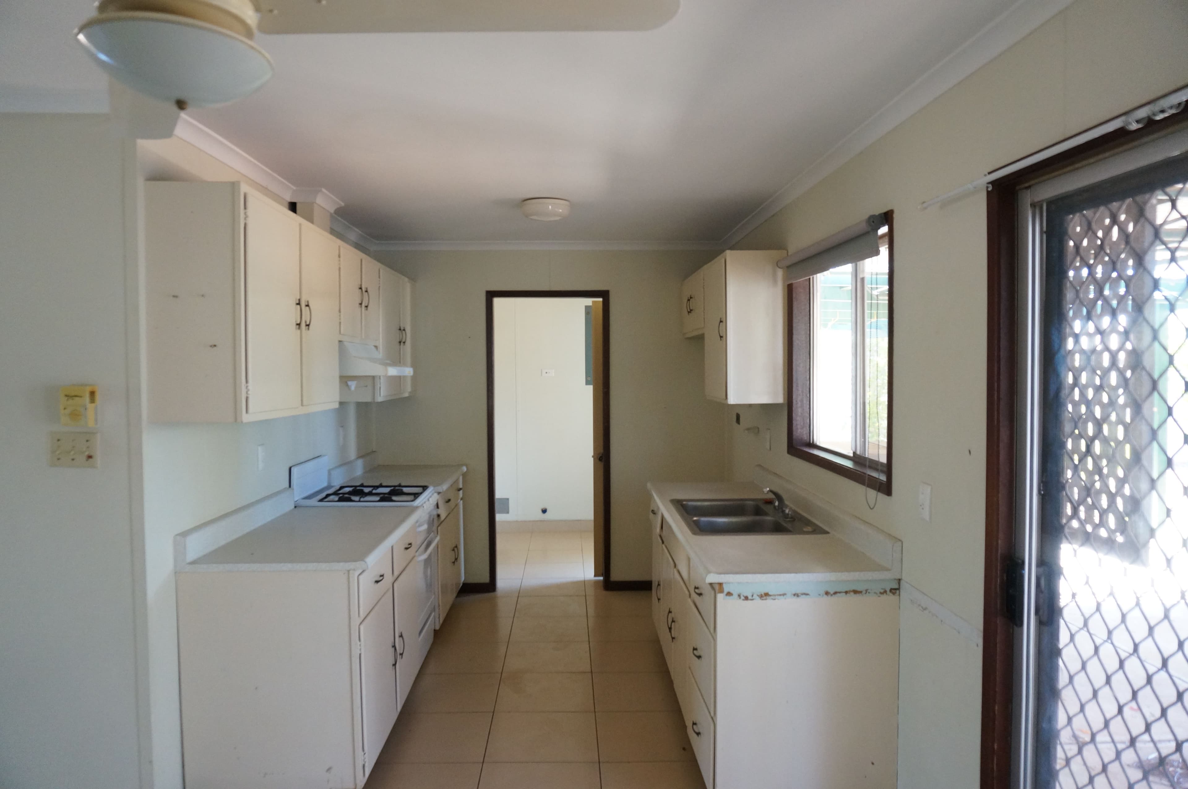 4 Fitzhardinge Street, Exmouth WA 6707, Exmouth - Thumbnail 3