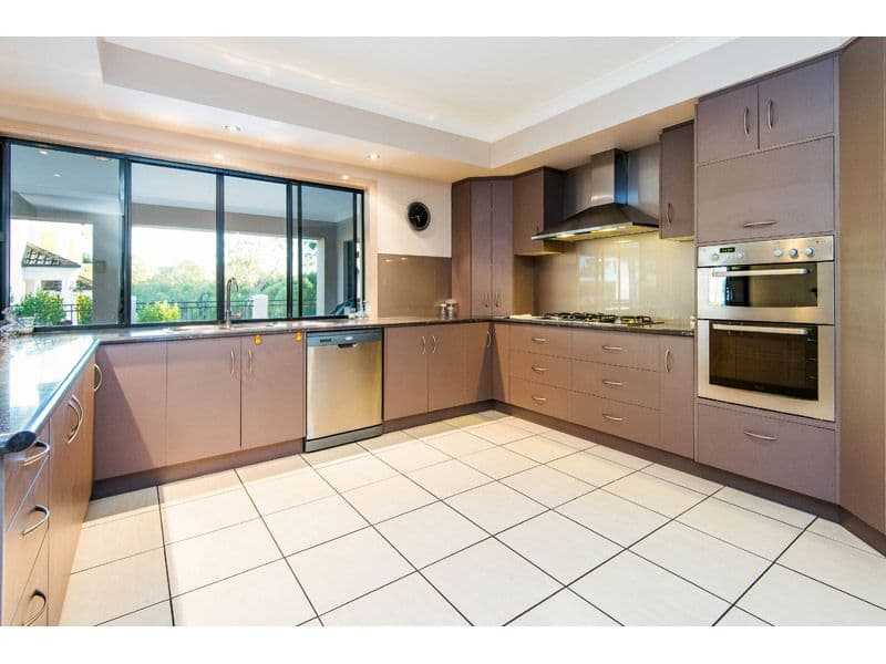 38 Craig Street, WISHART QLD 4122, Wishart - Thumbnail 3
