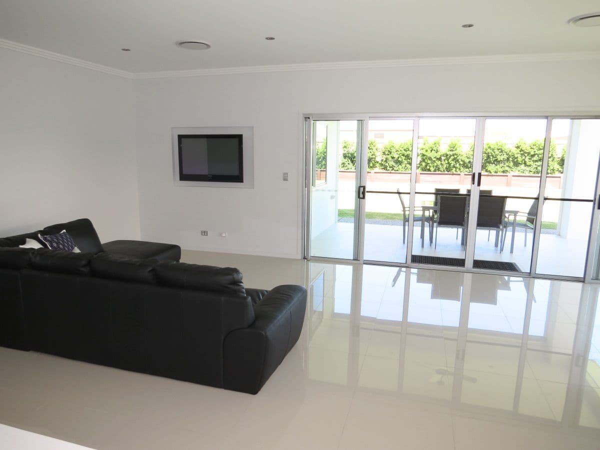 8 Sandown Street, Emerald QLD 4720, Emerald - Thumbnail 4