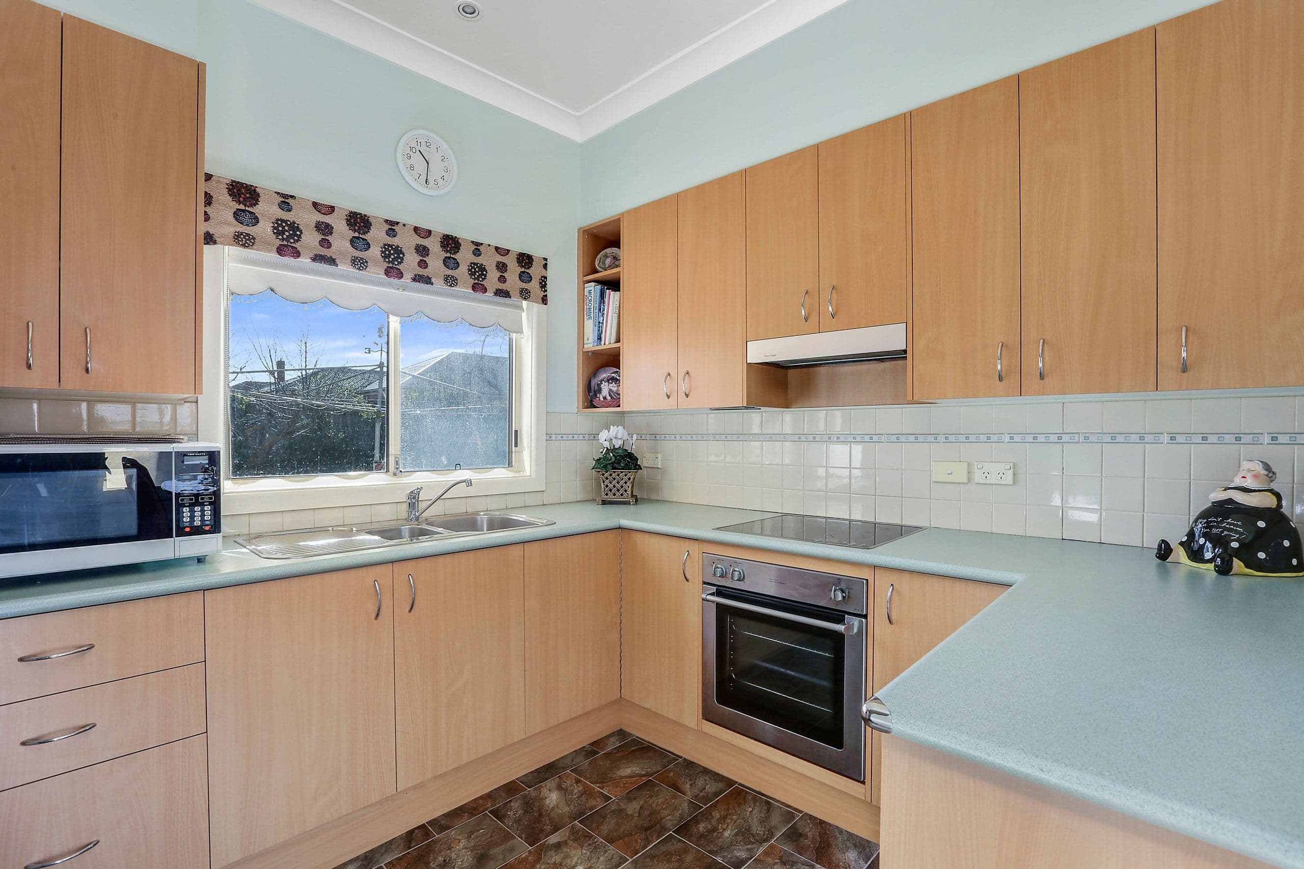 21 The Esplanade, North Shore VIC 3214, North Shore - Thumbnail 5