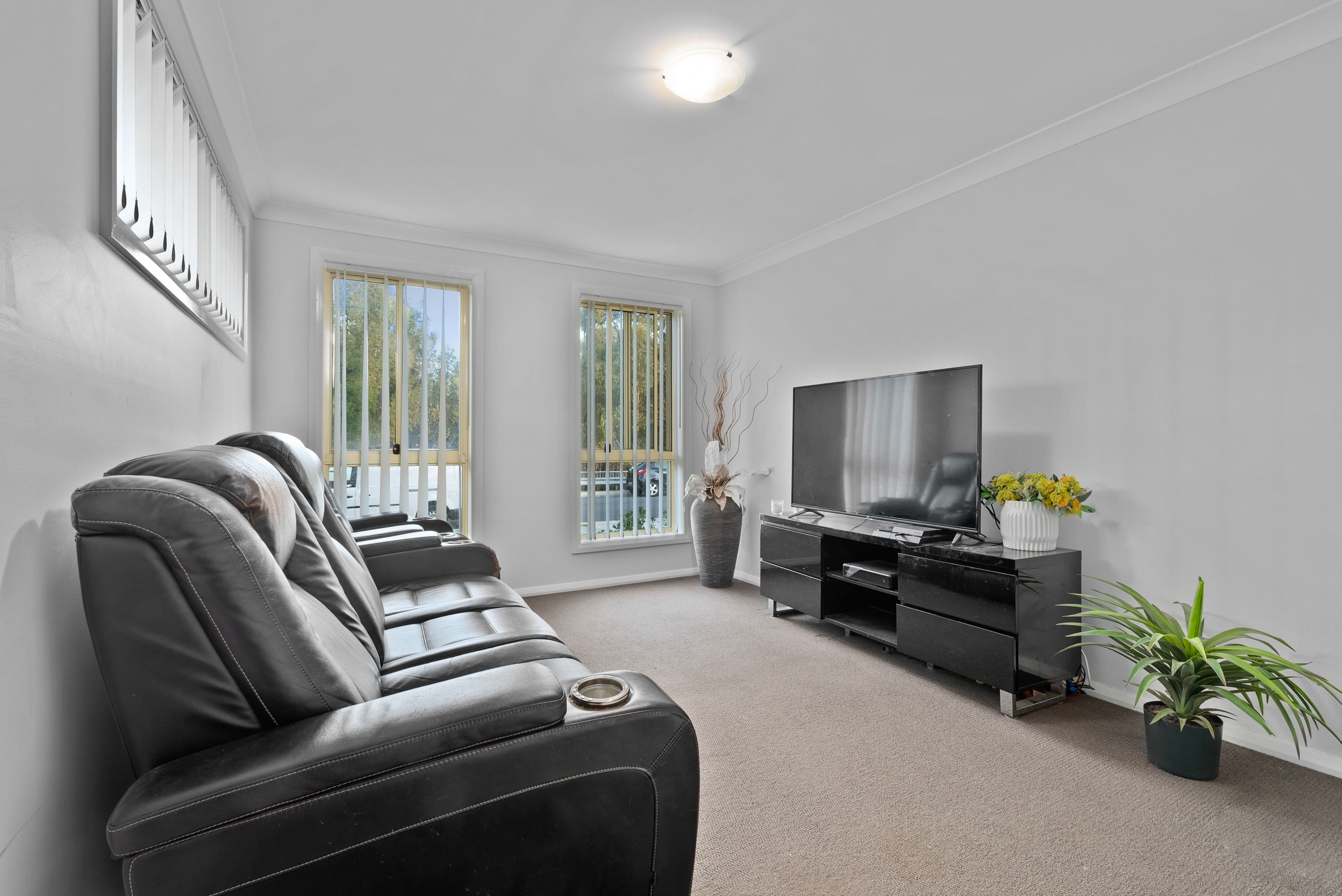 46 Izaac Circuit, JORDAN SPRINGS NSW 2747, Jordan Springs - Thumbnail 2