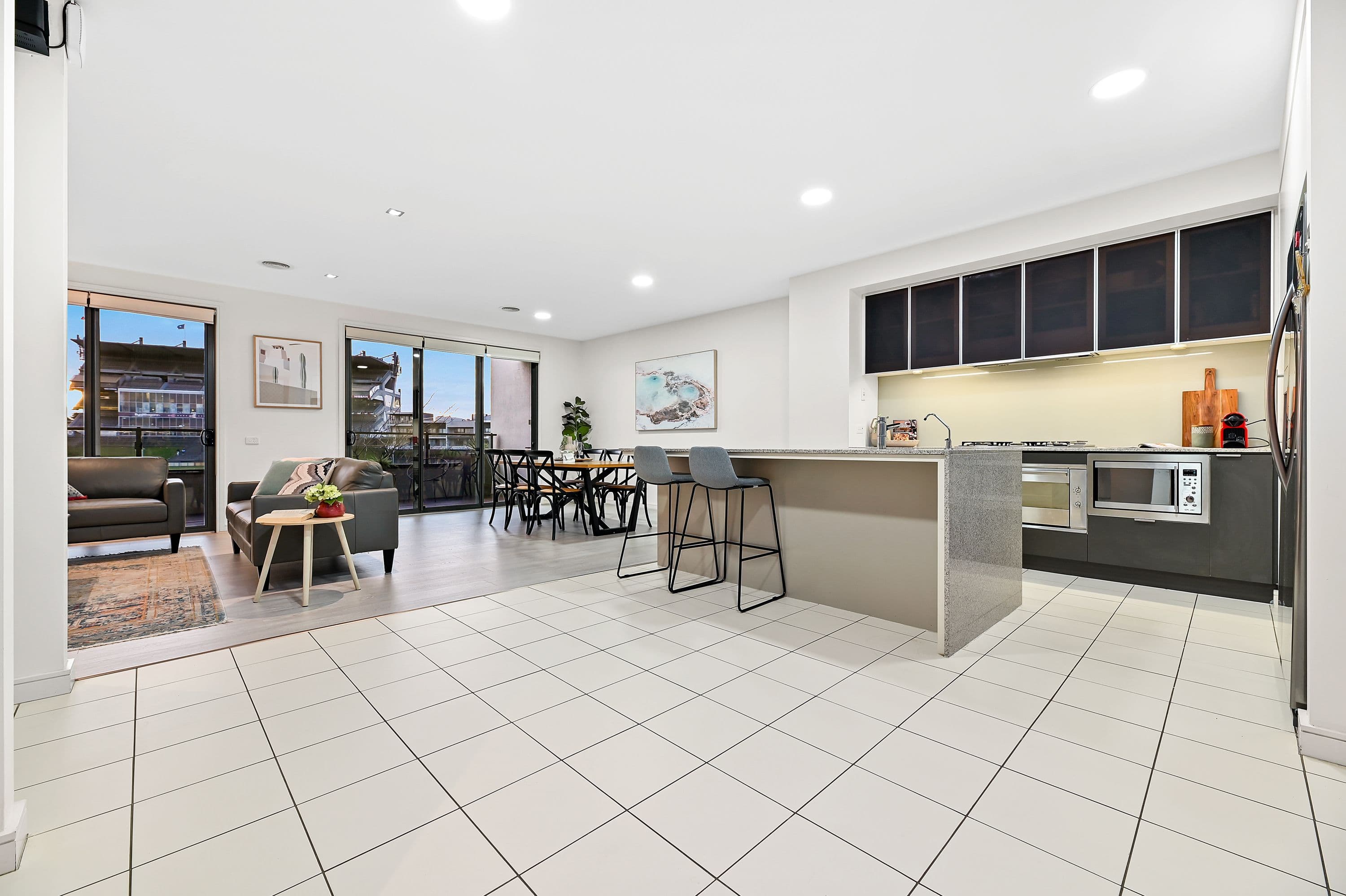 66 Waverley Park Drive, Mulgrave VIC 3170, Mulgrave - Thumbnail 2
