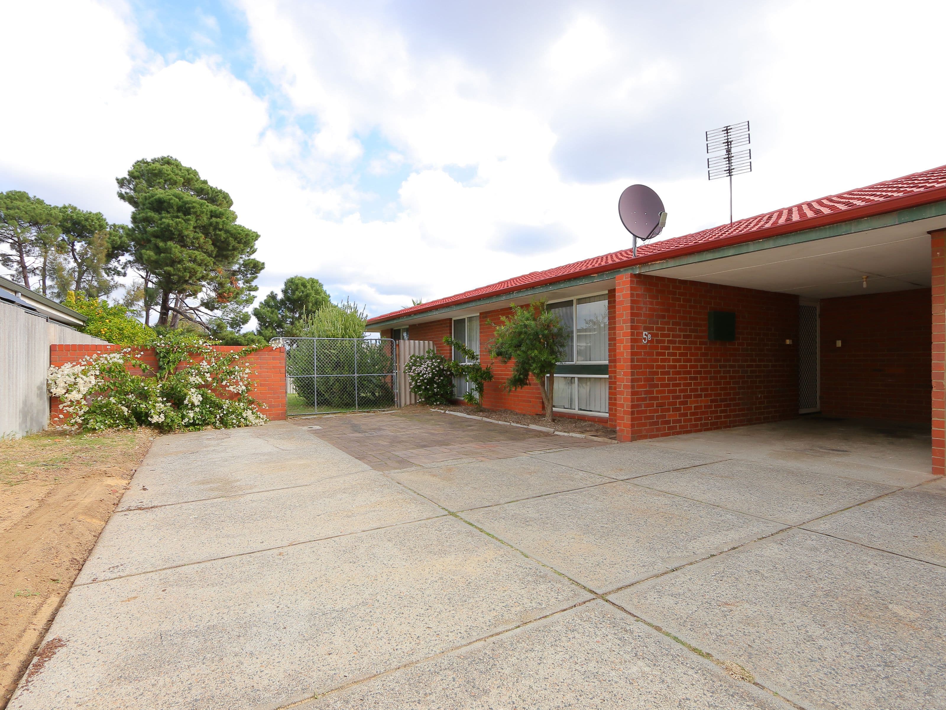 5 Luyer Avenue, East Cannington WA 6107, East Cannington - Thumbnail 3