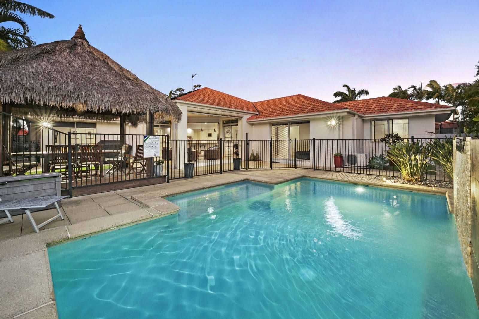 6 Eastbourne Chase, Arundel QLD 4214, Arundel - Thumbnail 2