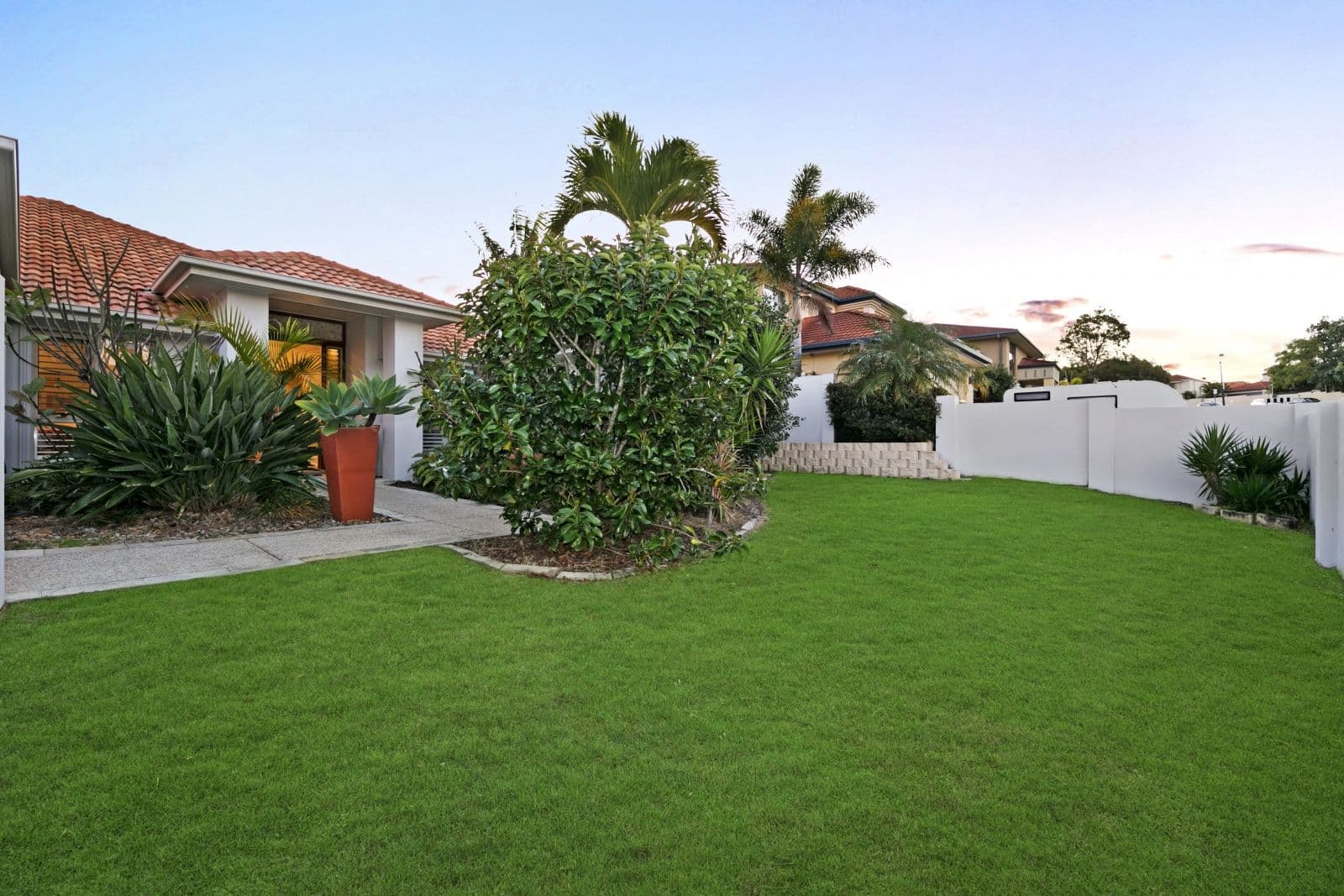 6 Eastbourne Chase, Arundel QLD 4214, Arundel - Thumbnail 3