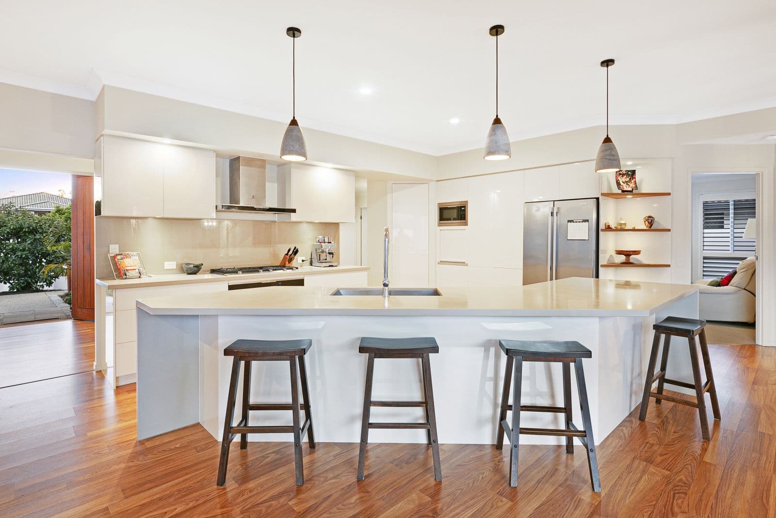 6 Eastbourne Chase, Arundel QLD 4214, Arundel - Thumbnail 7