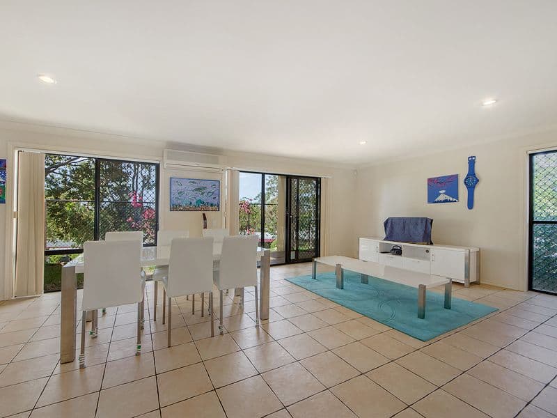 267 Ashmore Road, BENOWA QLD 4217, Benowa - Thumbnail 3