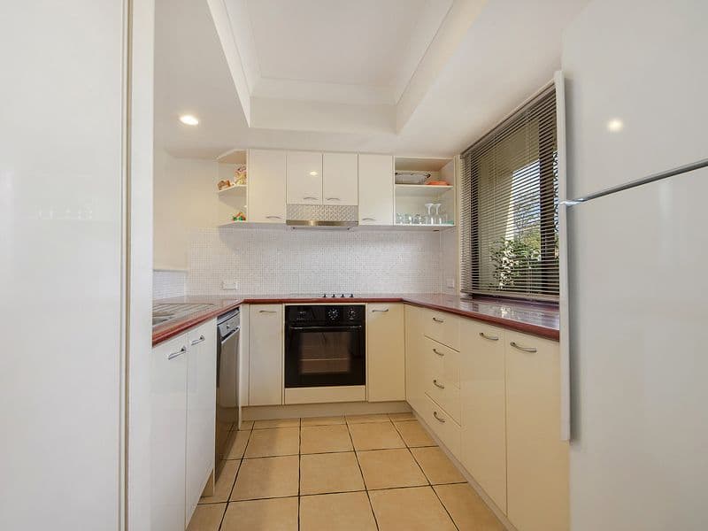 267 Ashmore Road, BENOWA QLD 4217, Benowa - Thumbnail 6
