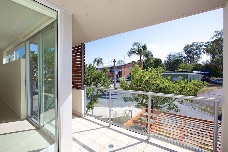 5 Carey Lane, SOUTHPORT QLD 4215, Southport - Thumbnail 2