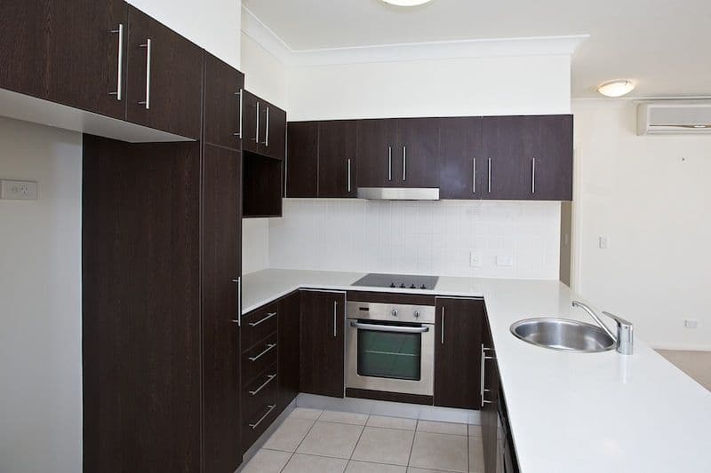 5 Carey Lane, SOUTHPORT QLD 4215, Southport - Thumbnail 3