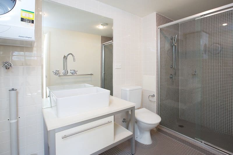 5 Carey Lane, SOUTHPORT QLD 4215, Southport - Thumbnail 7