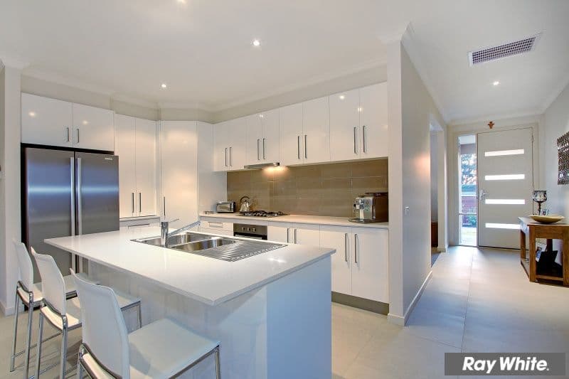 30 Maxwell Street, MORNINGTON VIC 3931, Mornington - Thumbnail 4