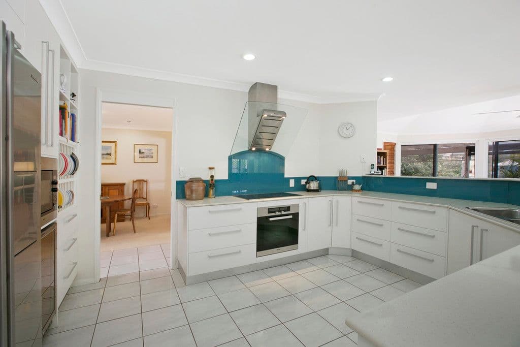 9 Mako Avenue, Birkdale QLD 4159, Birkdale - Thumbnail 4