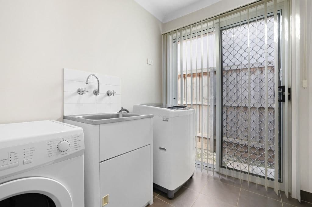 18 Timbarra Drive, Werribee VIC 3030, Werribee - Thumbnail 6