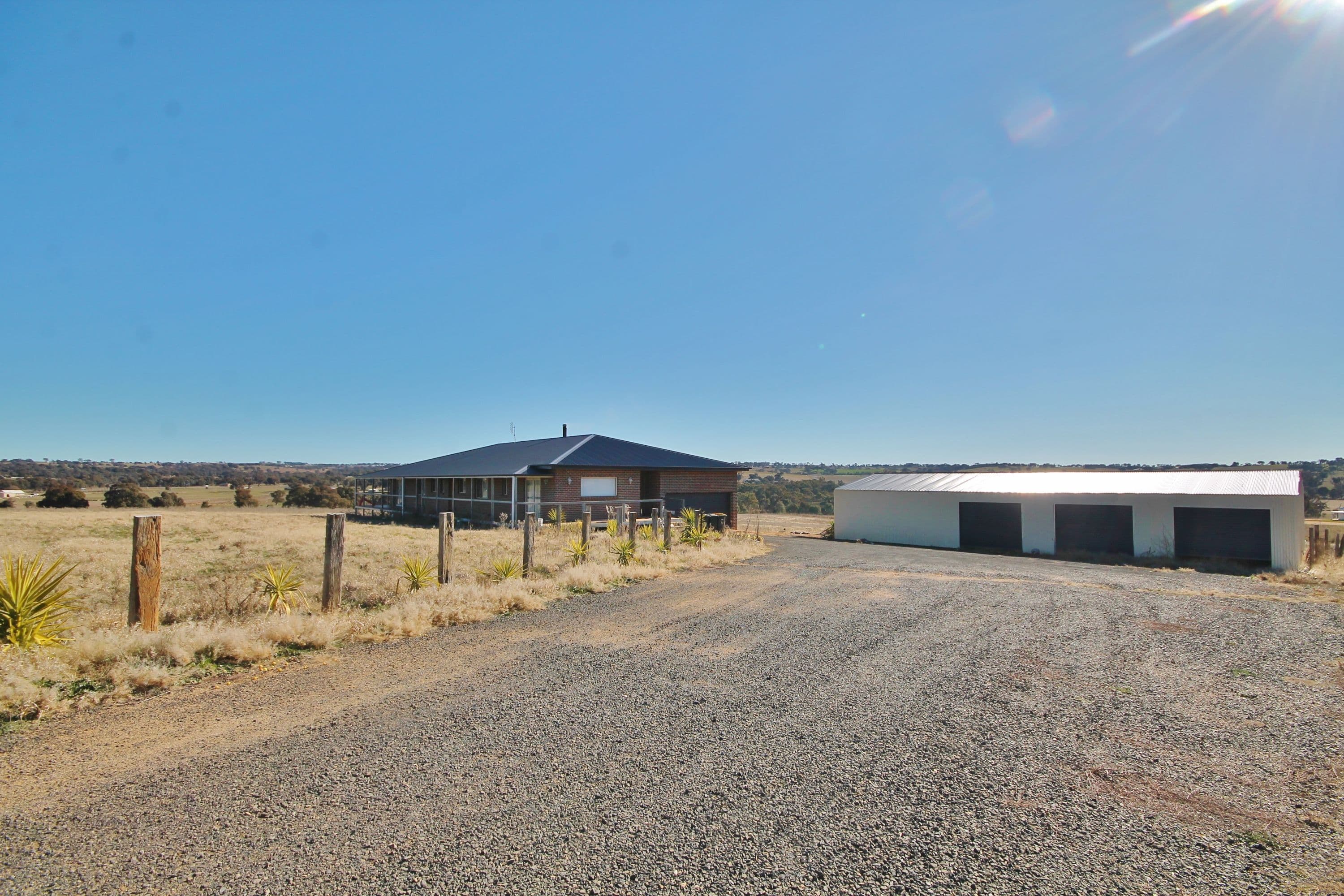127 Dananbilla Drive, Young - Image 1