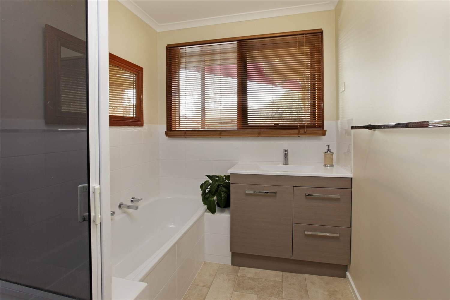 1 Gatling Court, CORIO VIC 3214, Corio - Thumbnail 8