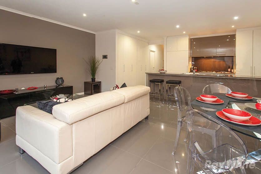 33 Brunton Crescent, Mulgrave VIC 3170, Mulgrave - Thumbnail 2