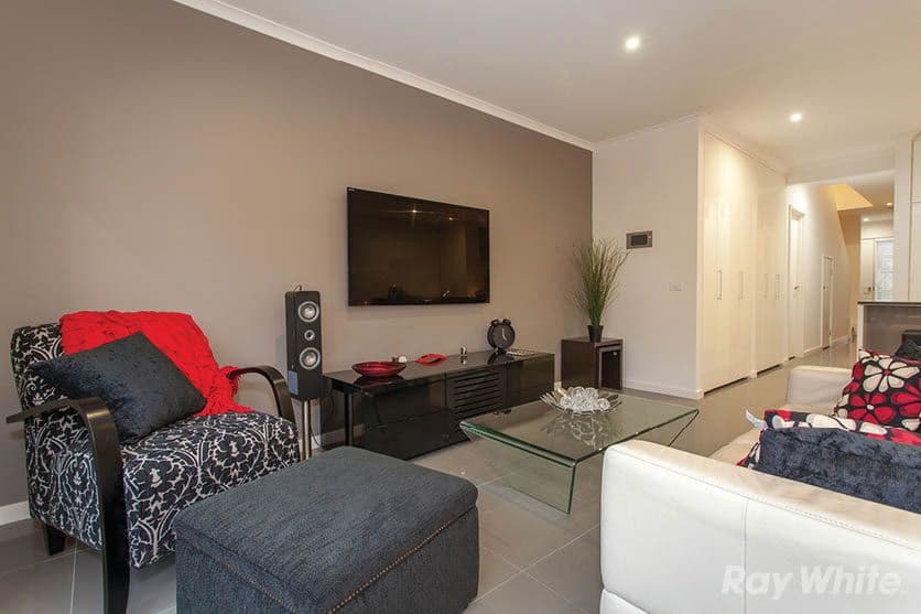 33 Brunton Crescent, Mulgrave VIC 3170, Mulgrave - Thumbnail 4