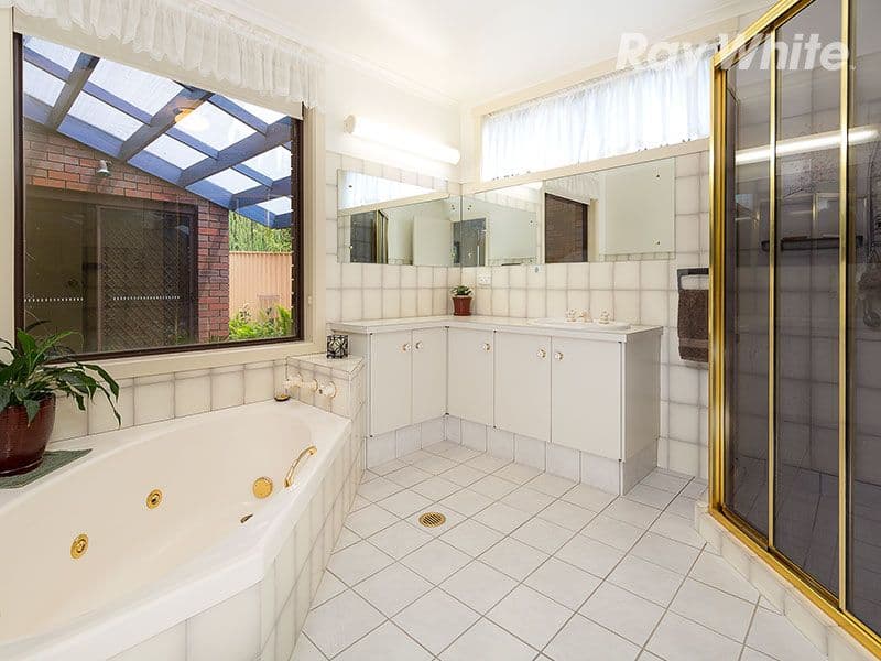 403 Halehaven Crescent, Lavington - Thumbnail 6
