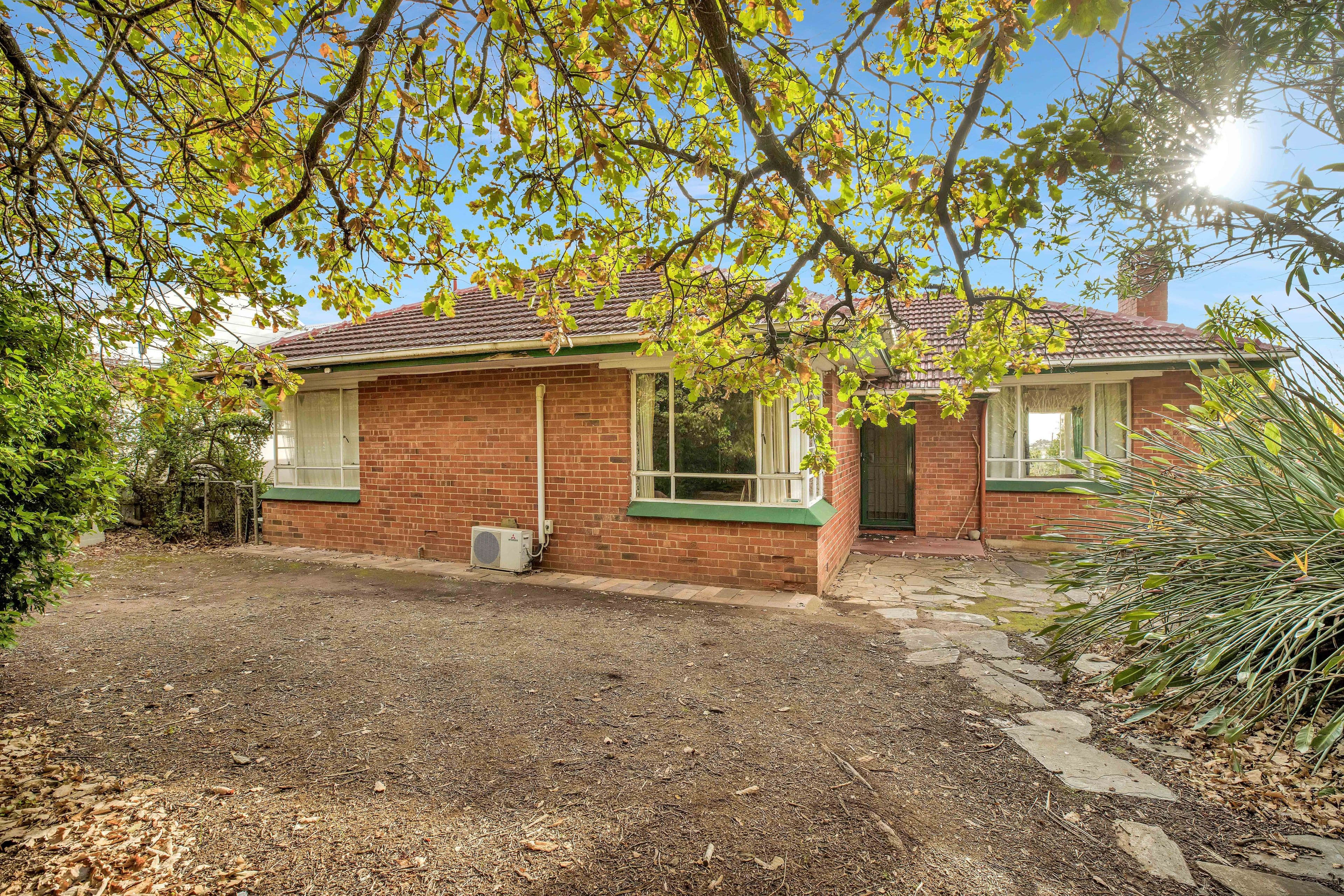 2 Dunkirk Avenue, Clapham SA 5062, Clapham - Image 1