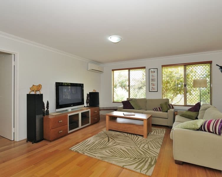 16 Halfmoon Place, WAIKIKI WA 6169, Waikiki - Thumbnail 3