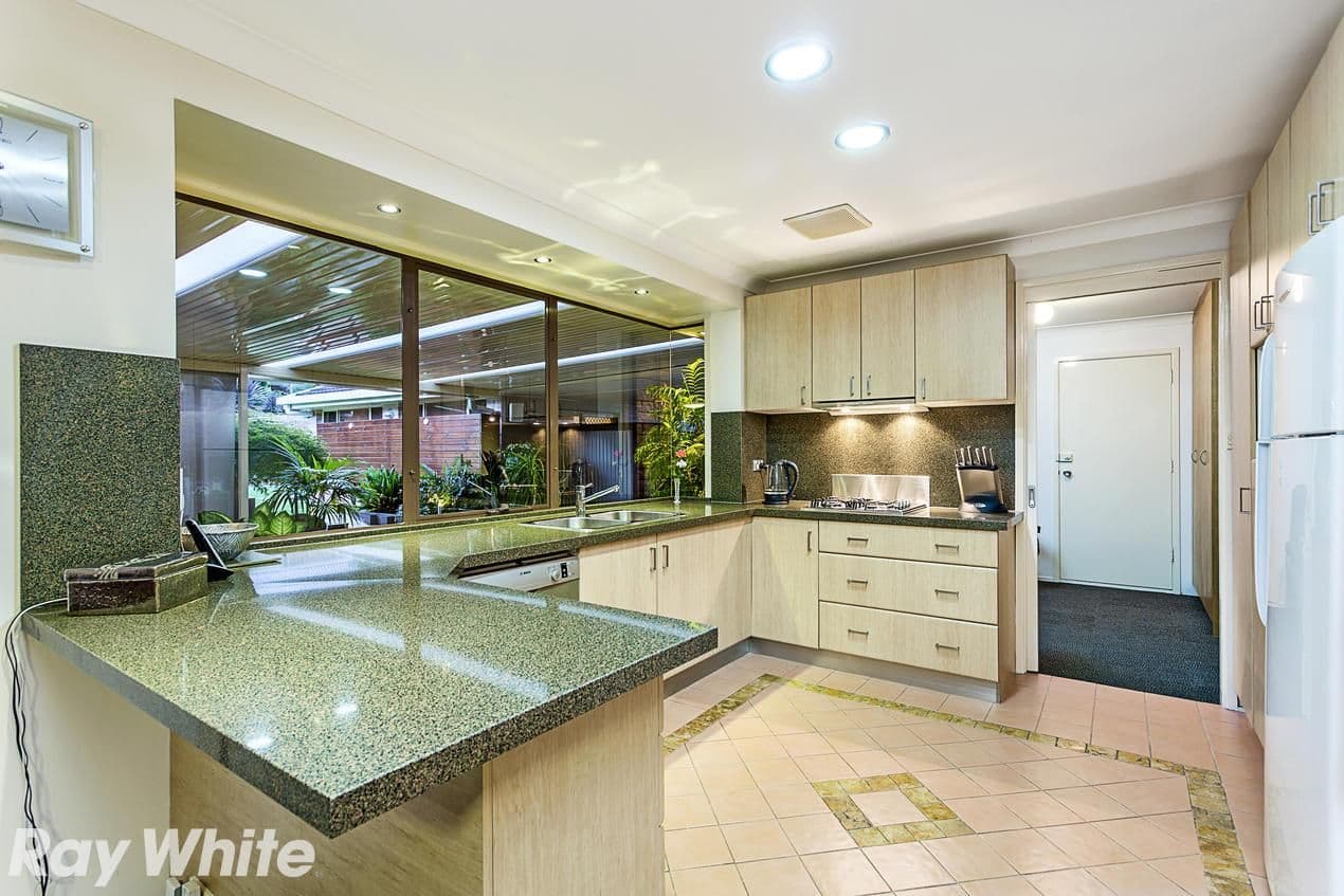 39 Cropley Drive, Baulkham Hills - Thumbnail 3