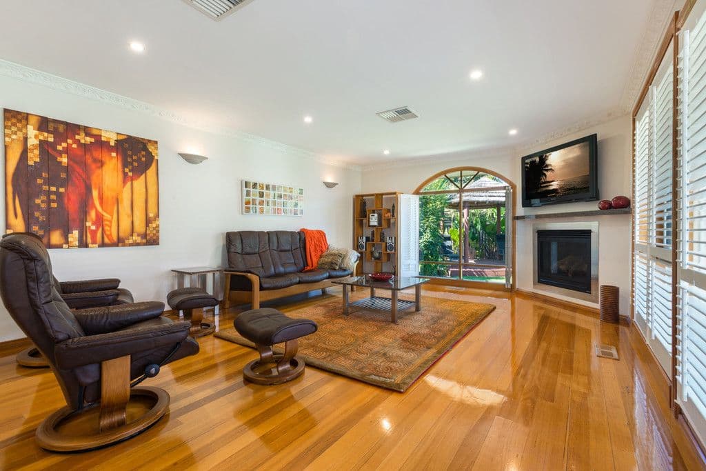 6 Fredman Court, Dingley Village VIC 3172, Dingley Village - Thumbnail 2