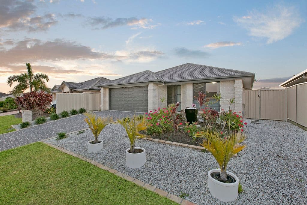 8 Sasha Street, Wynnum West QLD 4178, Wynnum West - Image 1