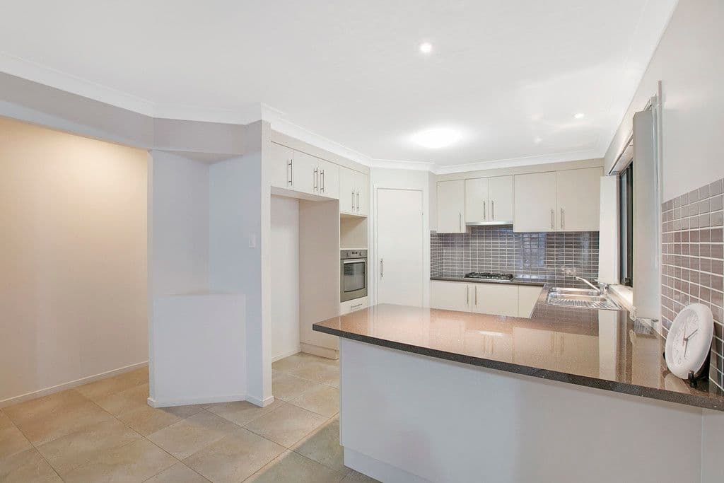 8 Sasha Street, Wynnum West QLD 4178, Wynnum West - Thumbnail 3