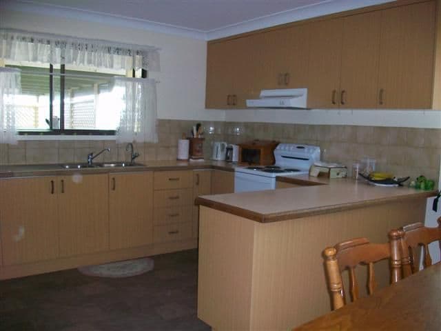 11 Powell Street, Roma QLD 4455, Roma - Thumbnail 6