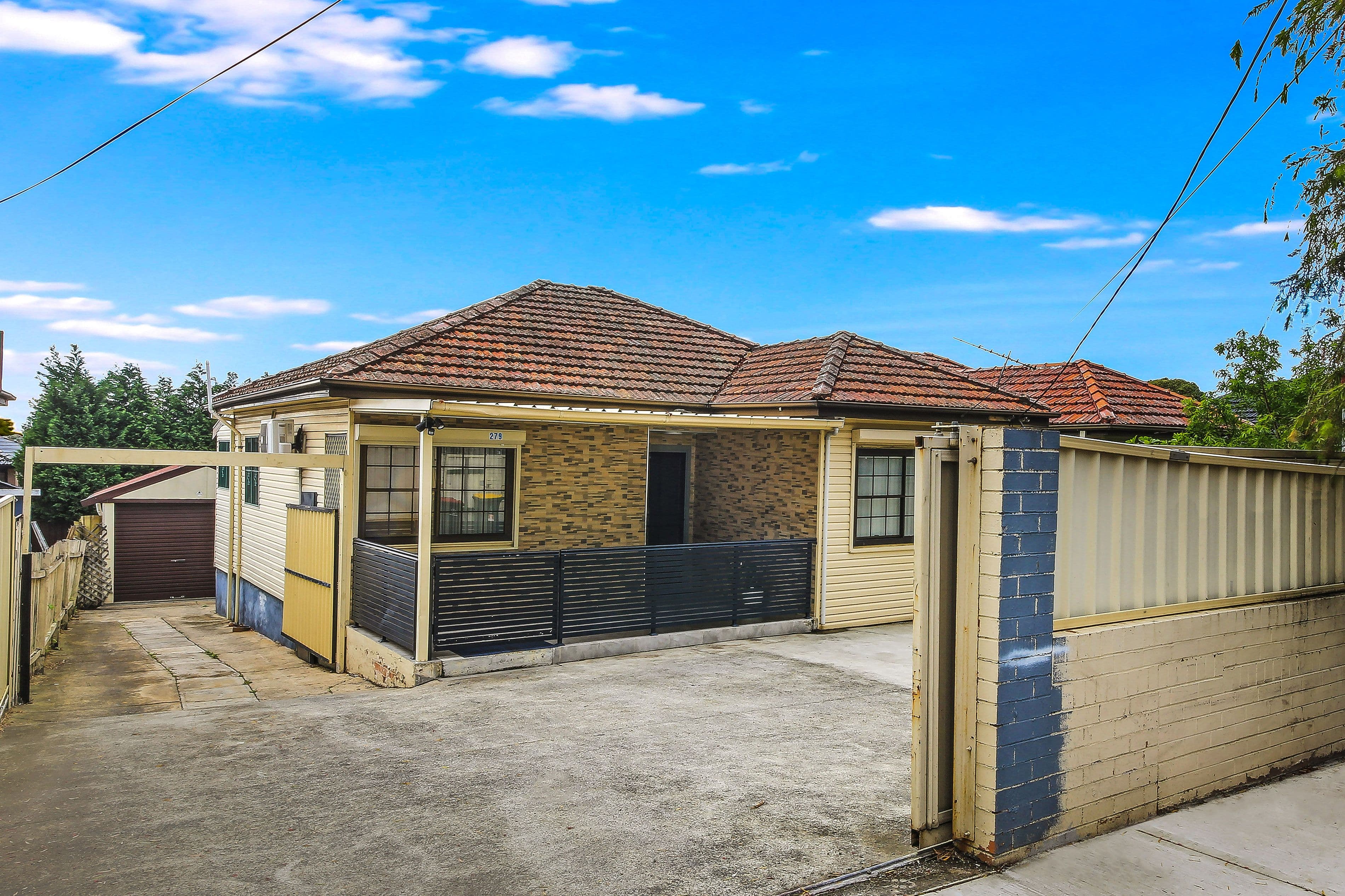 279 Roberts Road, Greenacre NSW 2190, Greenacre - Thumbnail 2