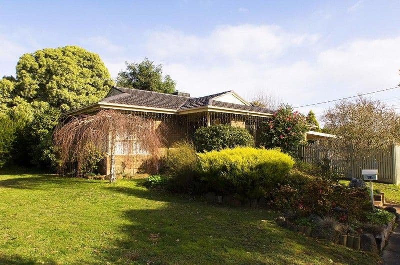 1 Cumberland Avenue, BAYSWATER VIC 3153, Bayswater - Thumbnail 2