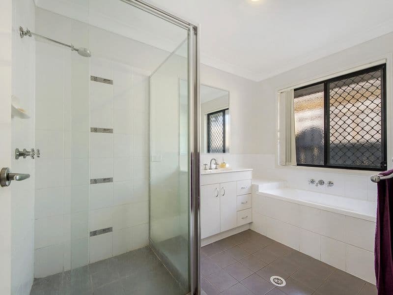 1 Glenafton Court, Ormeau QLD 4208, Ormeau - Thumbnail 7