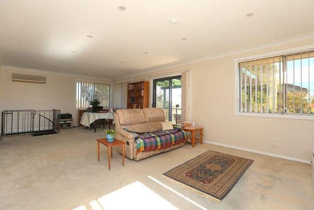 96 Amaroo Avenue, Georges Hall NSW 2198, Georges Hall - Thumbnail 5