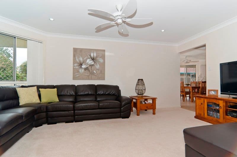7 Investigator Place, PELICAN WATERS QLD 4551, Pelican Waters - Thumbnail 2
