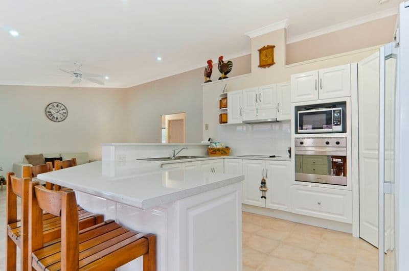 7 Investigator Place, PELICAN WATERS QLD 4551, Pelican Waters - Thumbnail 5