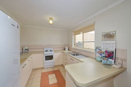 57 Cunnington Street, BUNDABERG EAST QLD 4670, Bundaberg East - Thumbnail 7