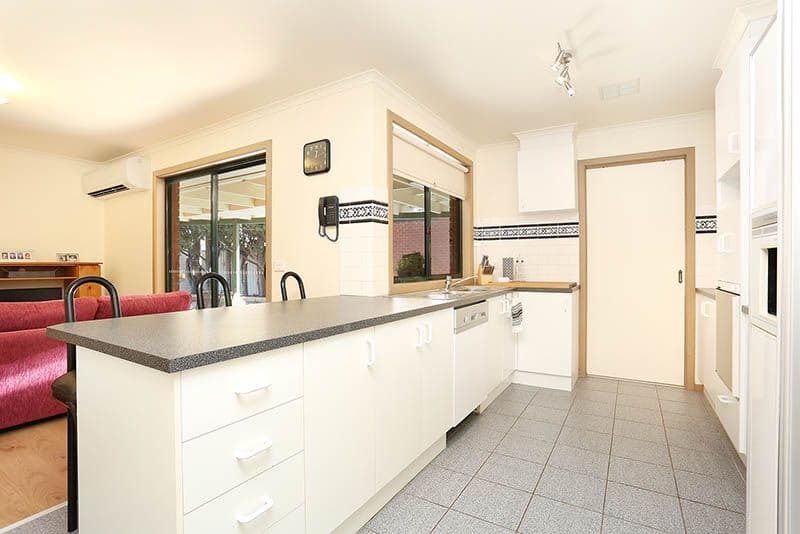 10 Gathray Court, Roxburgh Park VIC 3064, Roxburgh Park - Thumbnail 2