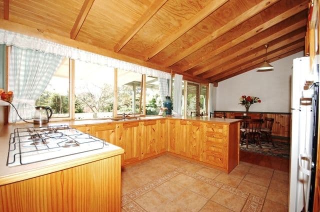 37 York Road, Mount Evelyn VIC 3796, Mount Evelyn - Thumbnail 3