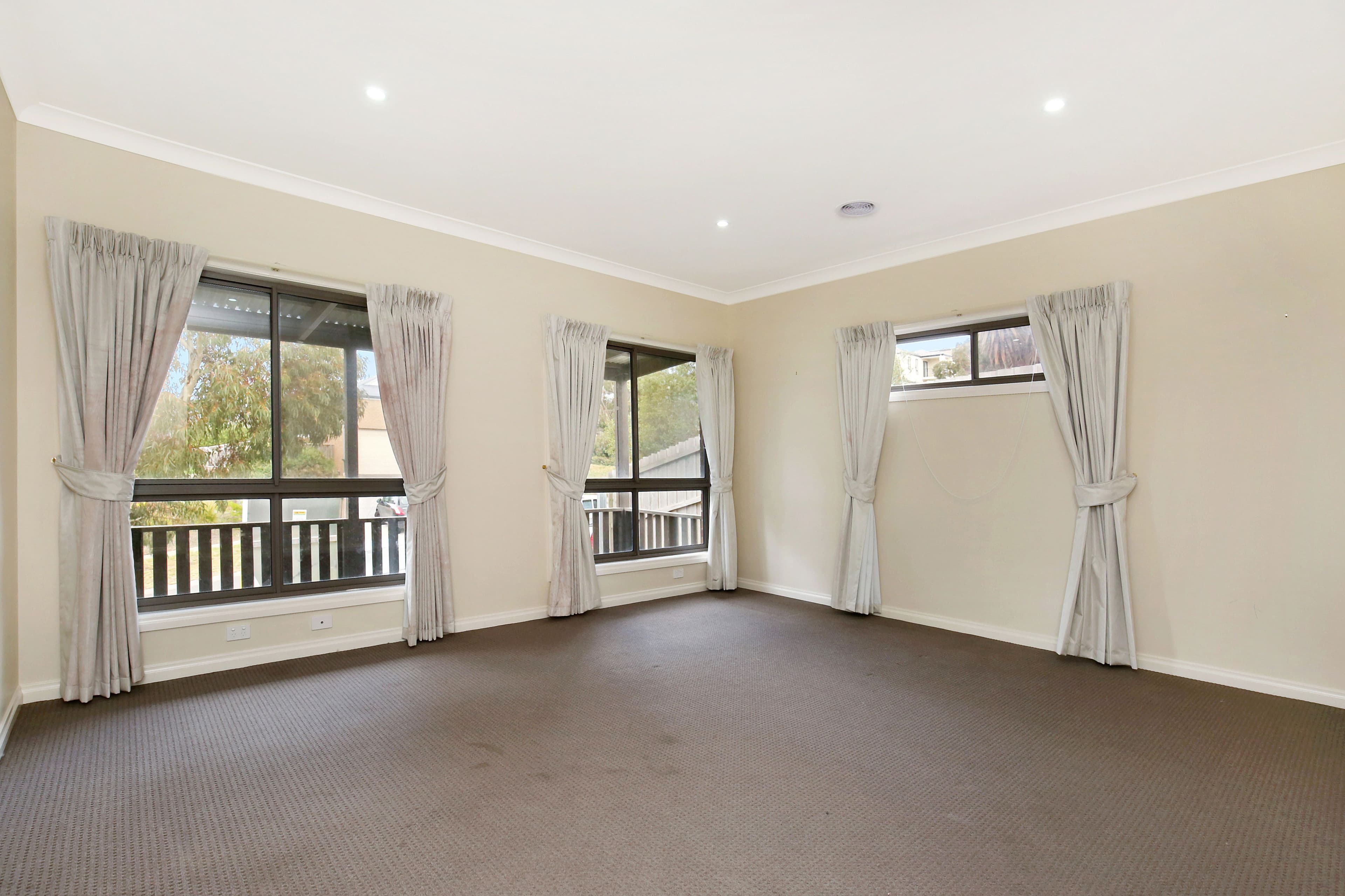 14 Windsor Rise, Sunbury VIC 3429, Sunbury - Thumbnail 6