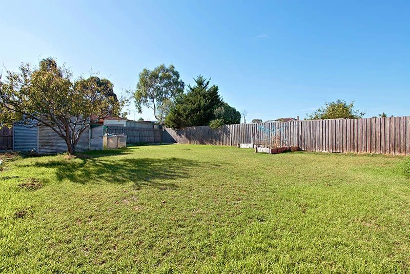 24 Hedgeley Road, KEALBA VIC 3021, Kealba - Thumbnail 2