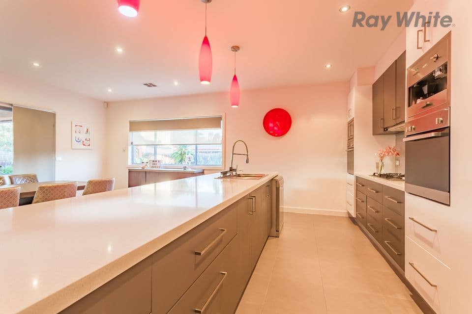 3 George Street, Taylors Hill VIC 3037, Taylors Hill - Thumbnail 2
