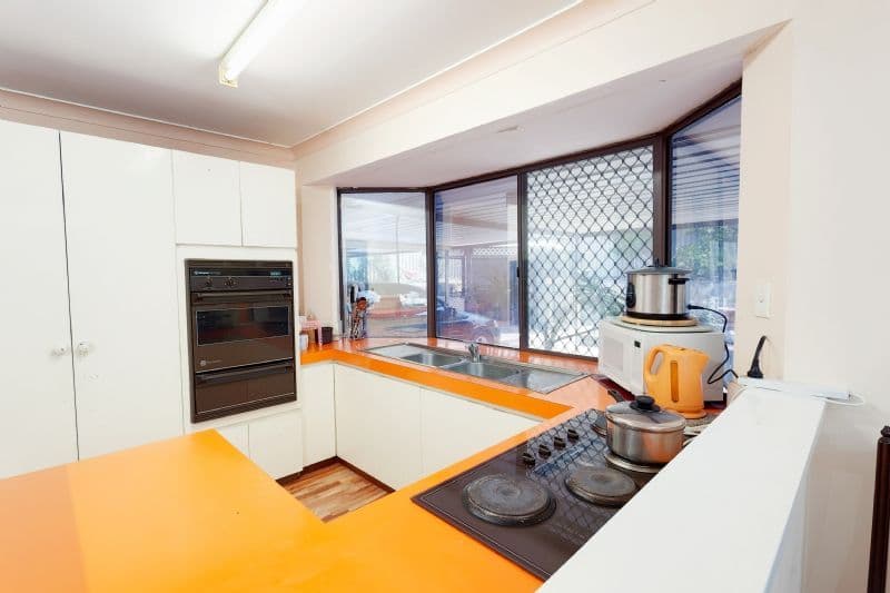 21 Sandpiper Loop, YANGEBUP WA 6164, Yangebup - Thumbnail 3